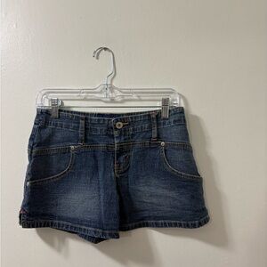 Vintage L.A. Blues Medium Wash Jean Shorts Size 6